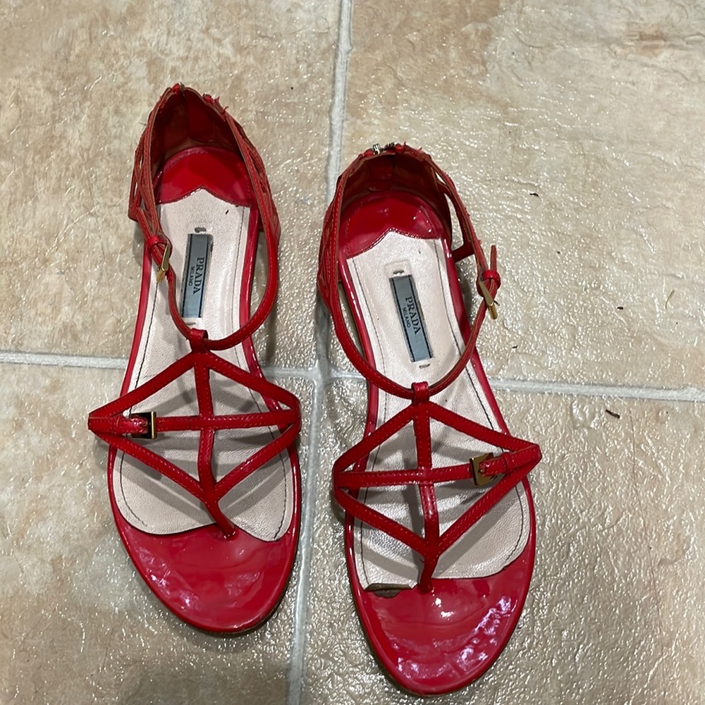 Used authentic Prada flats. Size 37.5